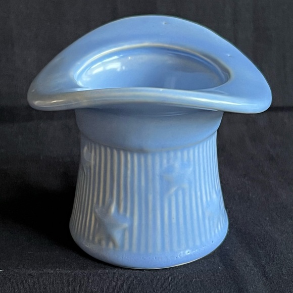 Vintage Shawnee Planter - Picture 4 of 9